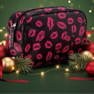 💋 Cosmetic Bag 💄NWOT